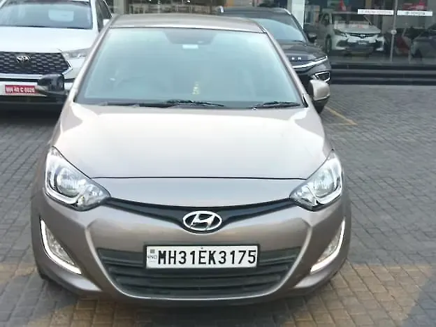 Used 2013 Hyundai i20 in Nagpur
