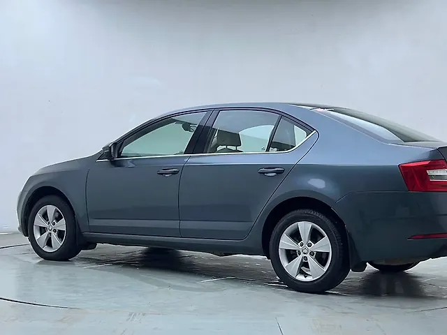 Used 2018 Skoda Octavia in Mumbai Used 2018 Skoda Octavia in Mumbai