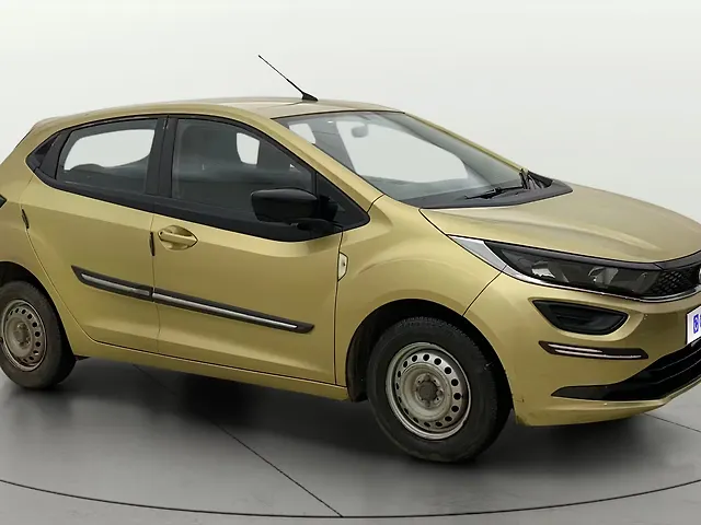 Used 2021 Tata Altroz in Mumbai