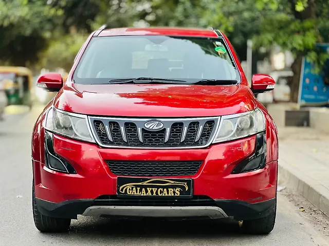 Used 2015 Mahindra XUV500 in Delhi