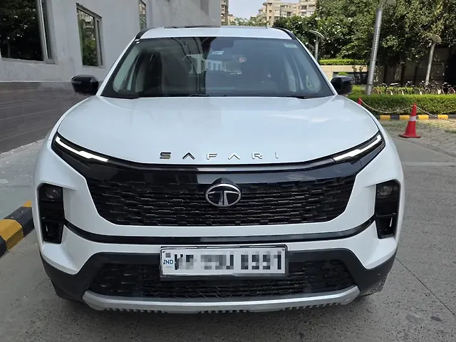 Used 2025 Tata Safari in Delhi Used 2025 Tata Safari in Delhi