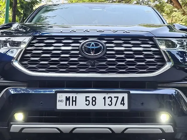 Used 2025 Toyota Innova Hycross in Mumbai Used 2025 Toyota Innova Hycross in Mumbai