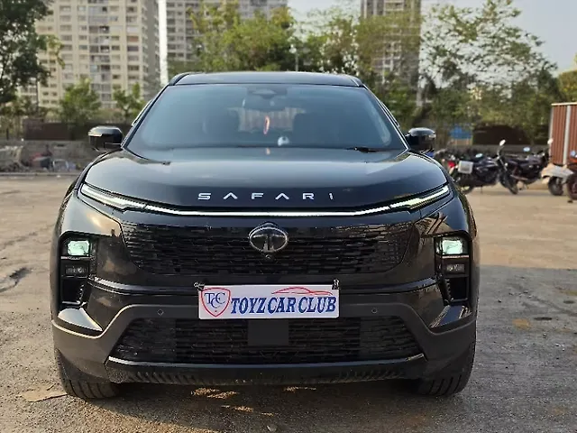 Used 2025 Tata Safari in Mumbai