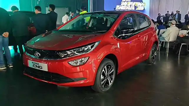 Tata Motors unveils Altroz i-CNG at Auto Expo 2023 Tata Motors unveils Altroz i-CNG at Auto Expo 2023