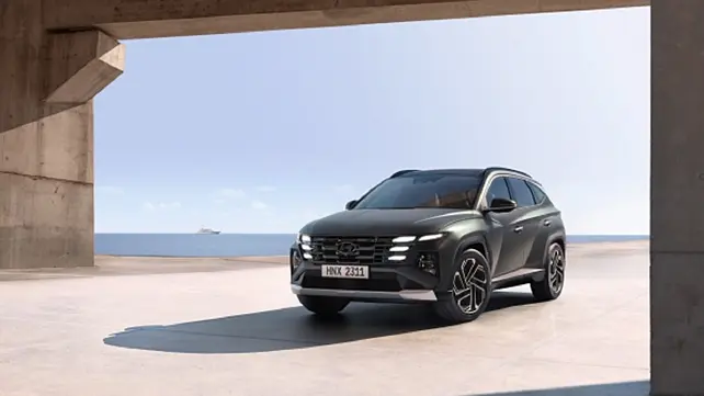 Hyundai Tucson facelift revealed; expected in India in 2025 Hyundai Tucson facelift revealed; expected in India in 2025