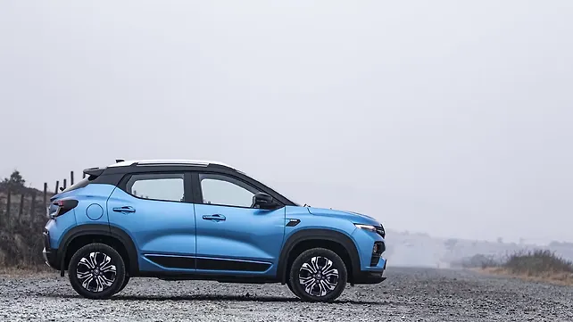 Renault extends free service and warranty till 31 July, 2021 Renault extends free service and warranty till 31 July, 2021