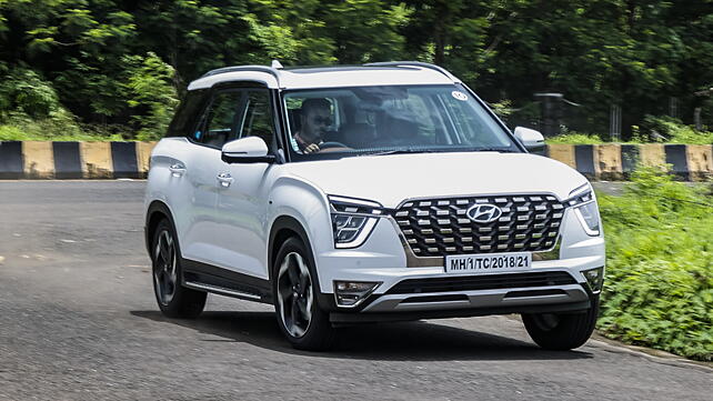 Hyundai Alcazar Petrol Automatic First Drive review  CarTrade