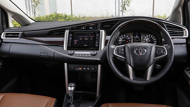 Toyota Innova Crysta 2016 360° View Interior