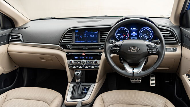 Hyundai Elantra 360° View Interior