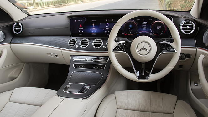 Mercedes-Benz E-Class 360° View Interior