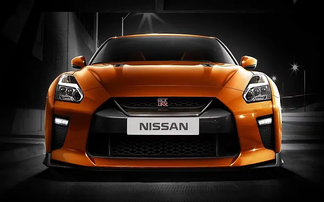 Nissan GT-R Front View Nissan GT-R Front View
