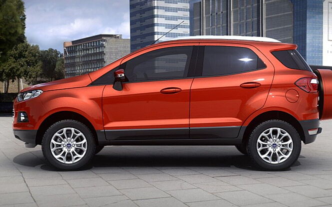 Ford EcoSport [2015-2017] Left View