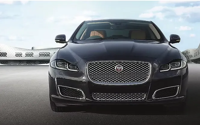 Jaguar XJ L Front View Jaguar XJ L Front View