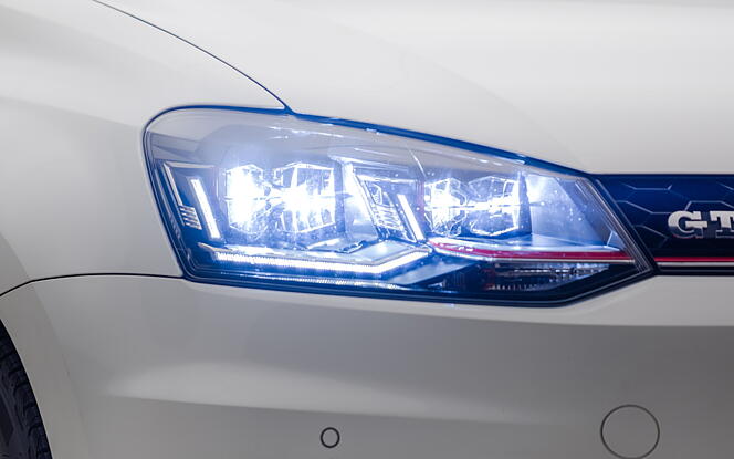 Volkswagen GTI Headlamps