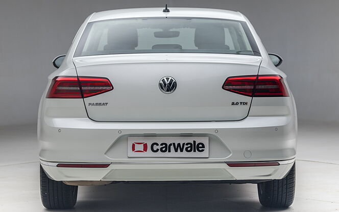 Volkswagen Passat Rear View
