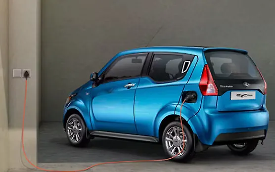 Mahindra e2o PLUS Rear Left View Mahindra e2o PLUS Rear Left View
