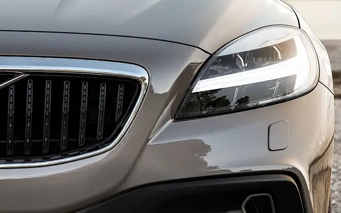 Volvo V40 Cross Country [2016-2019] Headlamps