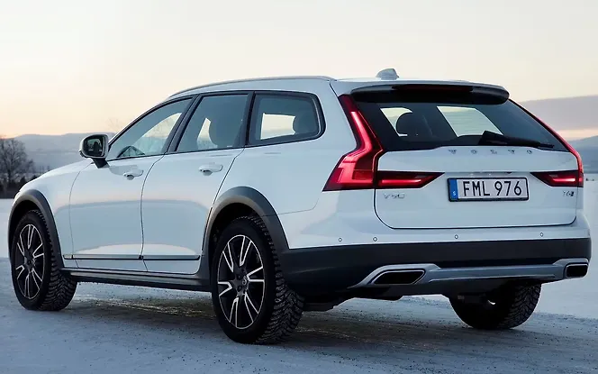 Volvo V90 Cross Country Rear Left View Volvo V90 Cross Country Rear Left View