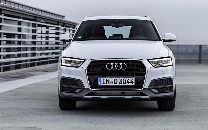 Audi Q3 [2017-2020] Front View