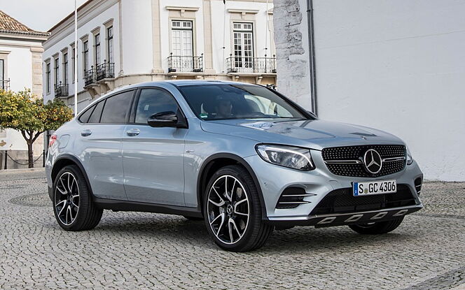 Mercedes-Benz GLC Coupe [2017-2020] Front Right View