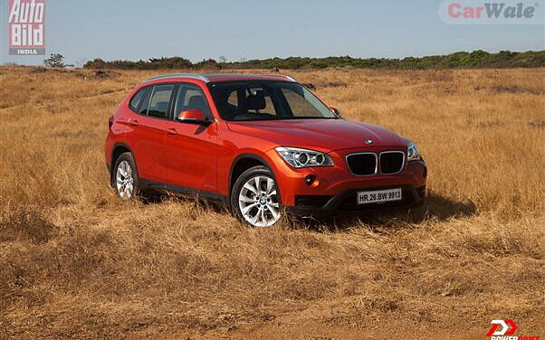 BMW X1 [2013-2016] Front Left View