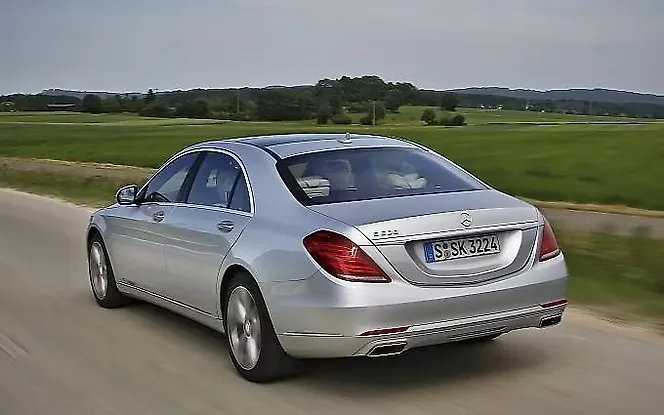 Benz S Class Rear View Mercedes-Benz S-Class 2014