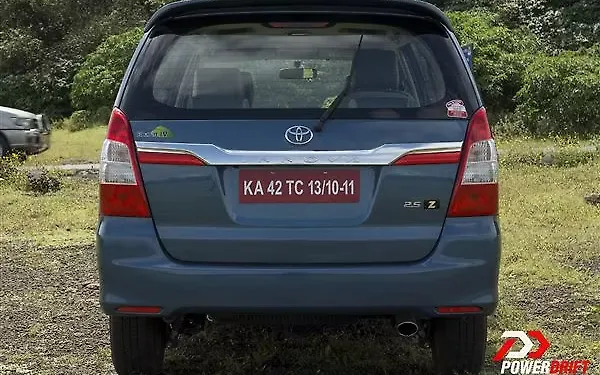 Toyota Innova 2013