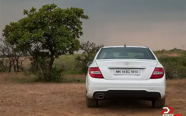 Mercedes-Benz C-Class 2011