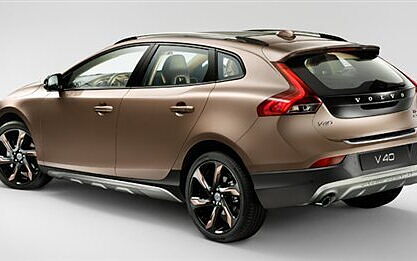 Volvo V40 Cross Country [2013-2016] Rear Left View
