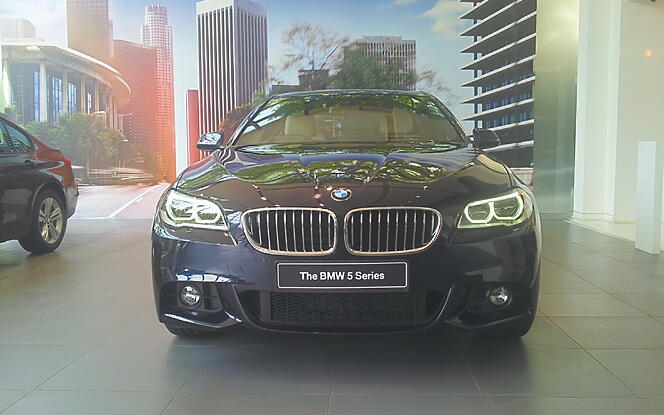 BMW 5 Series [2013-2017] Front View