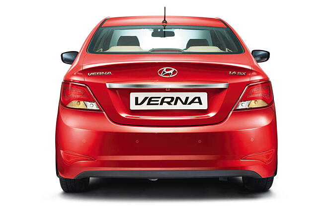 Hyundai Fluidic Verna 4S [2015-2016] Rear View