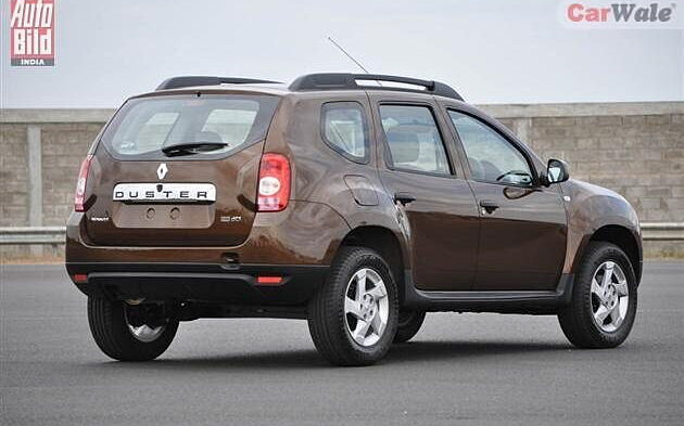 Renault Duster [2012-2015] Rear Left View
