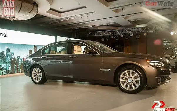 BMW 7 Series [2013-2016] Left View