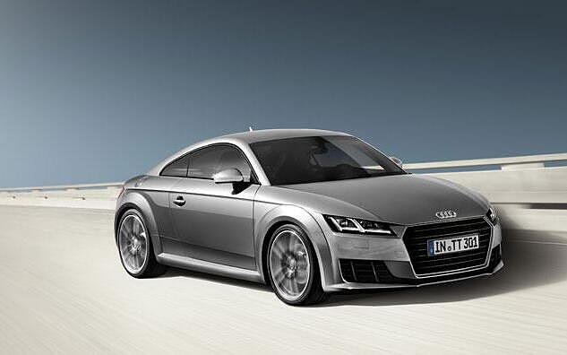 Audi TT Front Right View