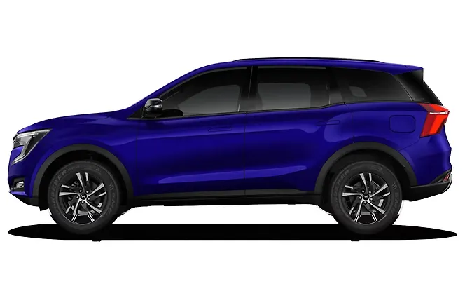 Mahindra Old Generation XUV700 Electric Blue