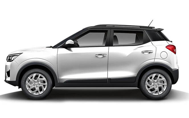 Mahindra XUV300 2019 - Pearl White with Black Roof