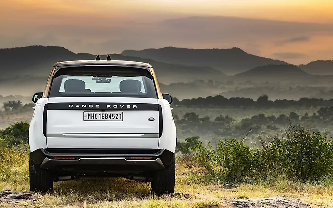 Land Rover Range Rover Rear View