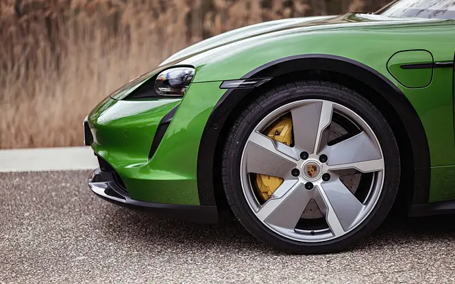 Porsche Taycan Cross Turismo Front Wheel