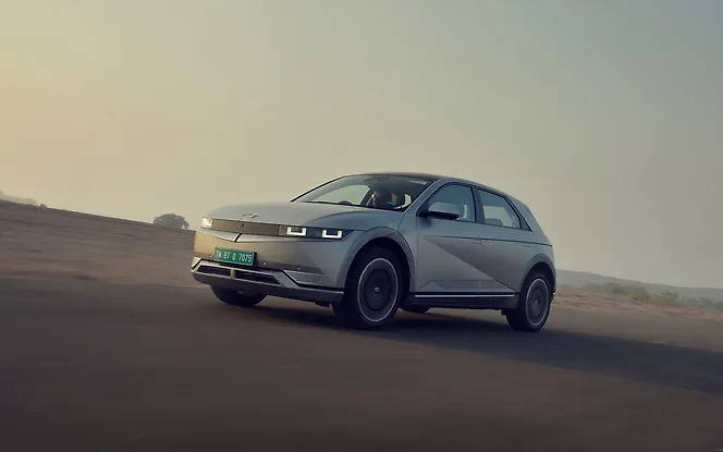 Hyundai Ioniq 5 Front Left View