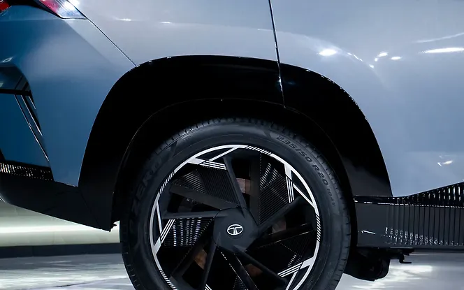 Tata Curvv EV Rear Wheel
