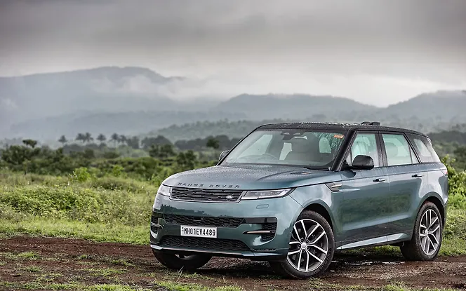Land Rover Range Rover Sport Front Left View