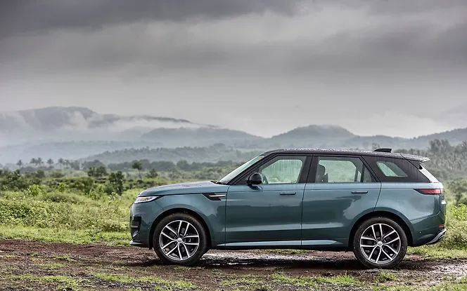 Land Rover Range Rover Sport Left View