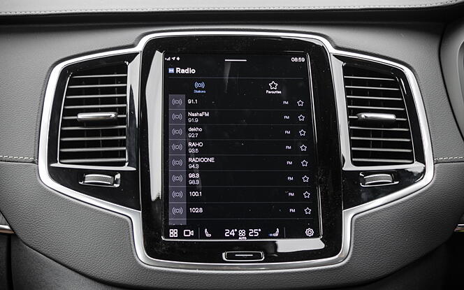 Volvo XC90 Infotainment Display