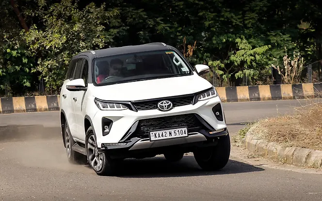 Toyota Fortuner Legender Front View