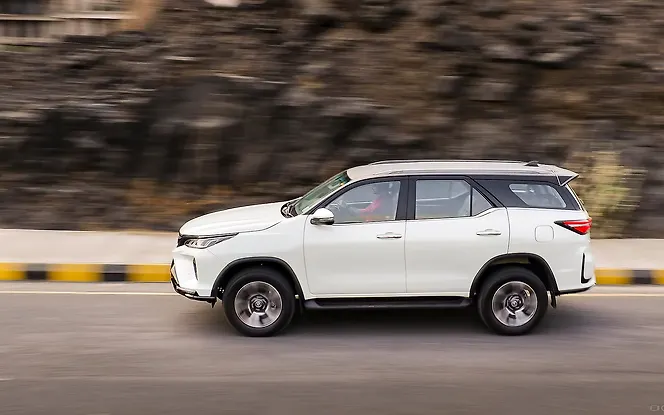 Toyota Fortuner Legender Left View