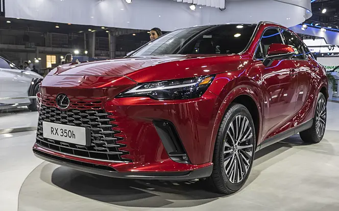Lexus RX Facelift Front Left View