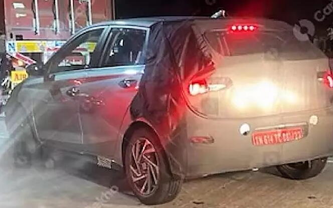 Hyundai i20 Facelift Rear Left View