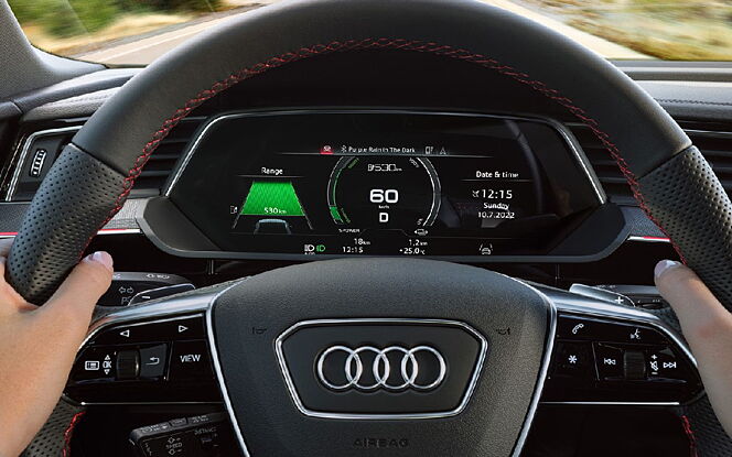 Audi Q8 e-tron Dashbaord Display