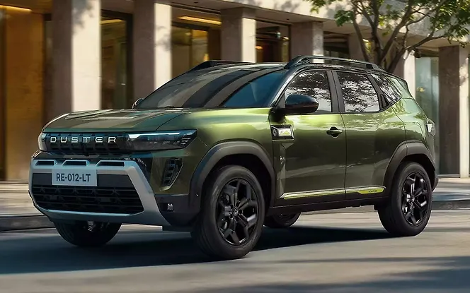 Renault Duster Front Left View