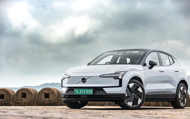 Volvo EX30 Front Left View